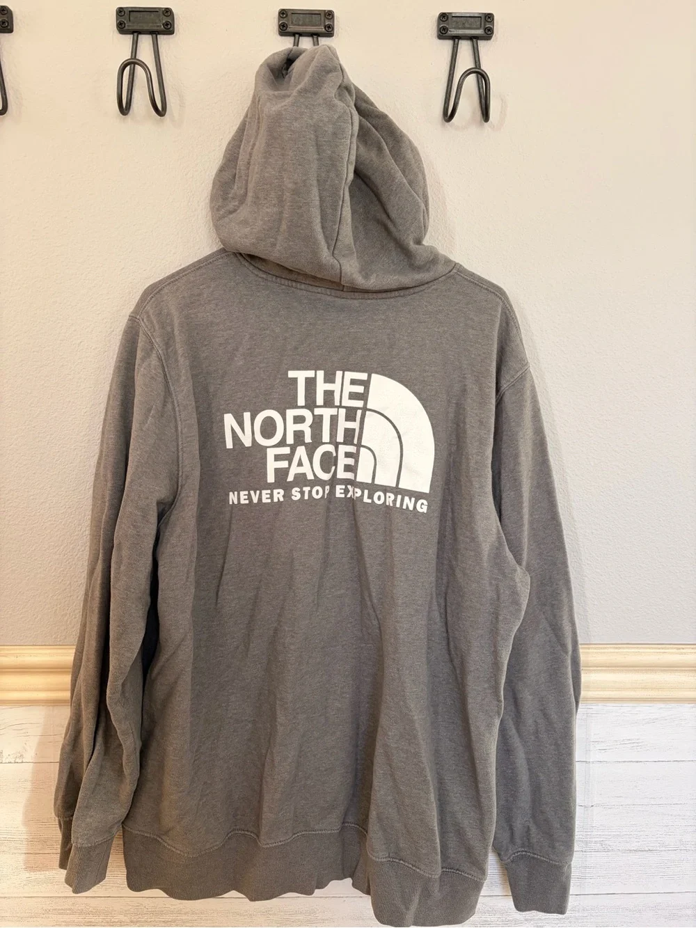 Men’s gray and tan outerwear package